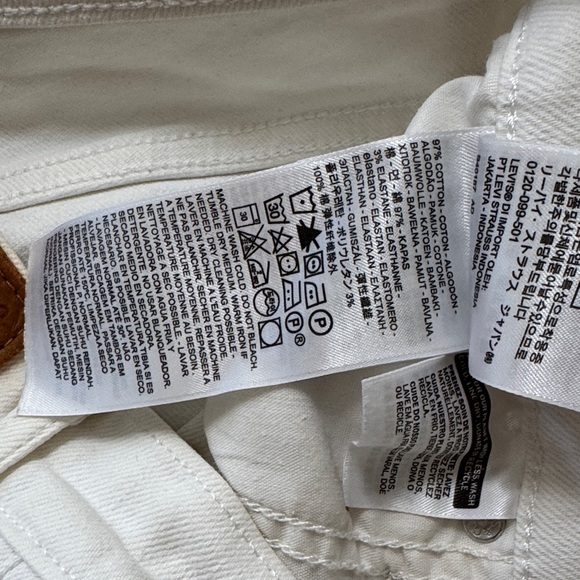 Levi’s 724 high rise straight leg crop Women's White Distressed Jeans sz 27 - Picture 4 of 5